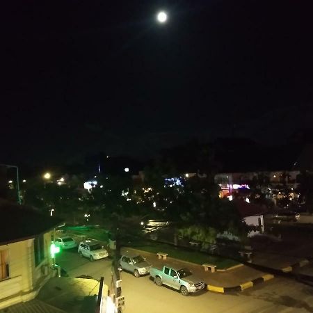 Captain Chim S Guesthouse Kampot Exterior foto
